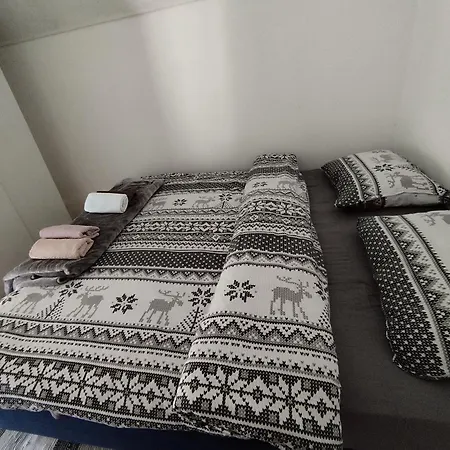 Vikend Kuca Davor Dağ evi