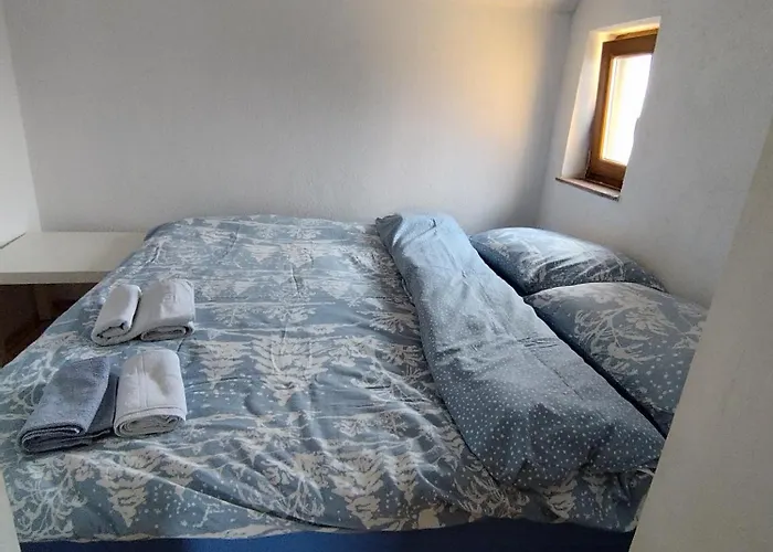 Vikend Kuca Davor Dağ evi *